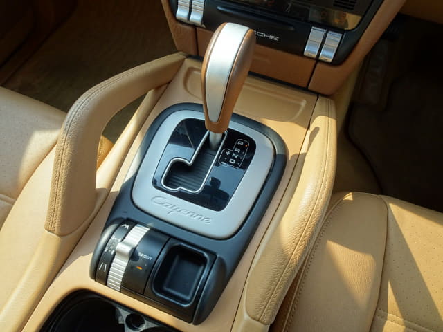 Porsche Cayenne thumbnail 42
