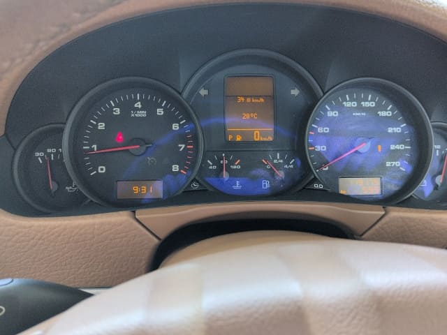 Porsche Cayenne thumbnail 6