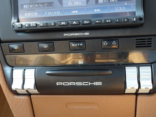 Porsche Cayenne thumbnail 45