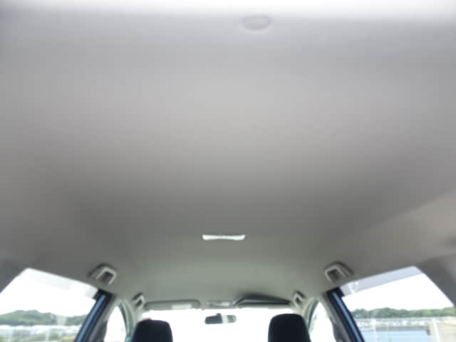TOYOTA Wish thumbnail 25