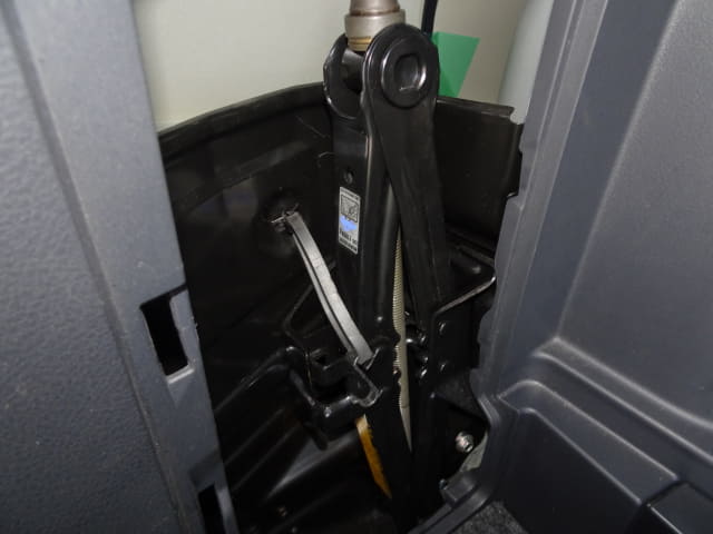TOYOTA Wish thumbnail 31