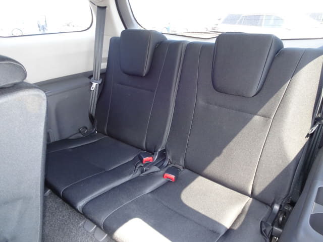 TOYOTA Wish thumbnail 29