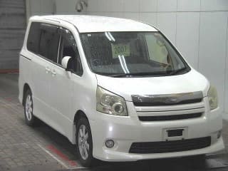 2007 TOYOTA Noah