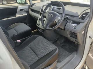 2007 TOYOTA Noah