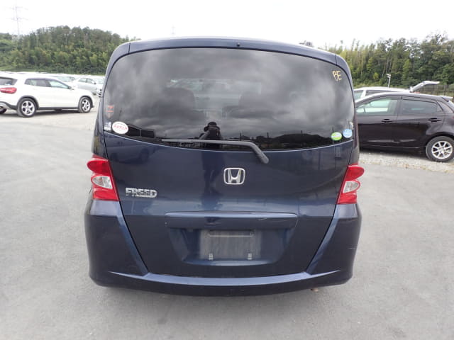 HONDA Freed thumbnail 4