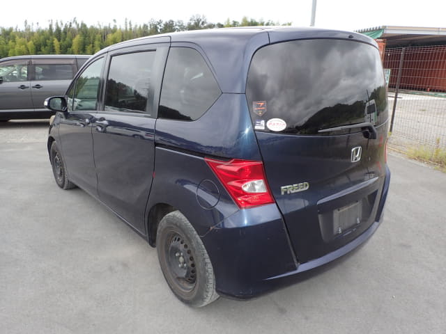 HONDA Freed thumbnail 3
