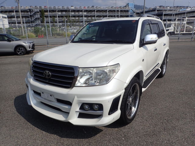 2010 TOYOTA Land Cruiser