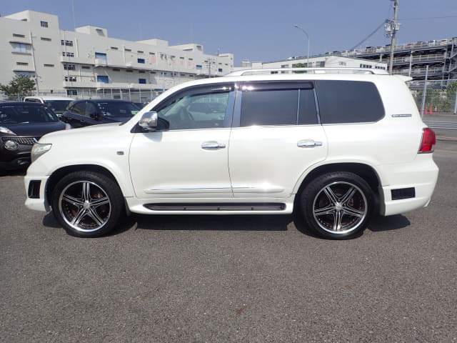 TOYOTA Land Cruiser thumbnail 2