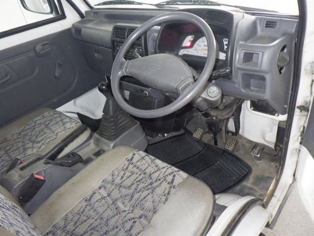 MITSUBISHI Minicab Truck thumbnail 4
