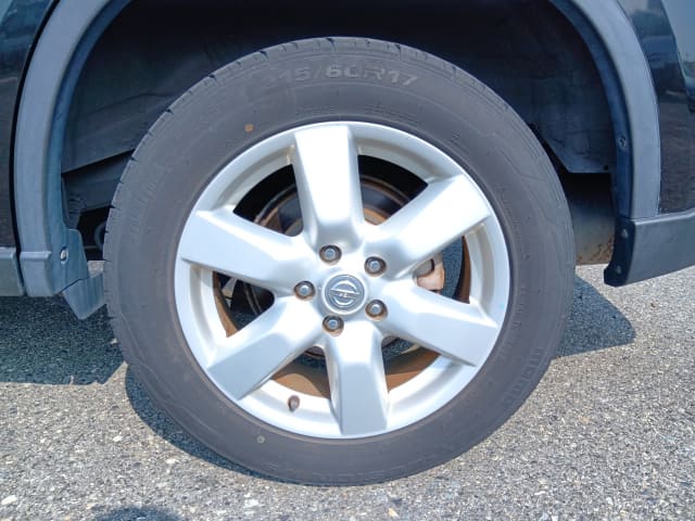 NISSAN X-Trail thumbnail 10