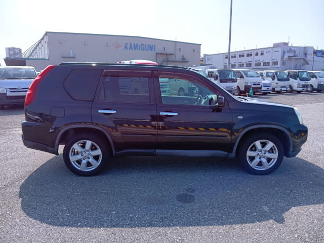 NISSAN X-Trail thumbnail 6