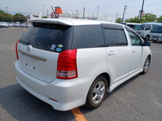 2005 TOYOTA Wish