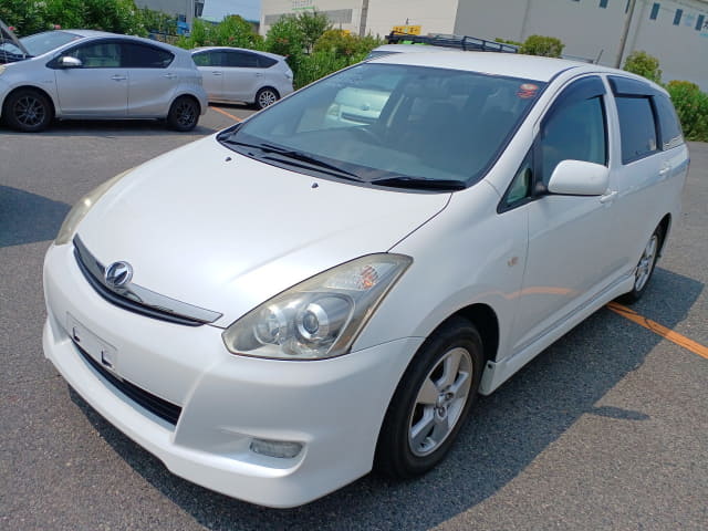TOYOTA Wish