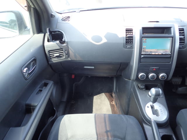 NISSAN X-Trail thumbnail 33