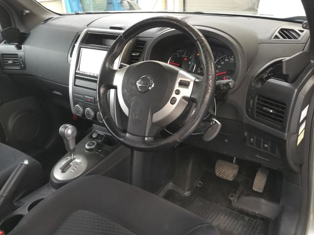 NISSAN X-Trail thumbnail 50