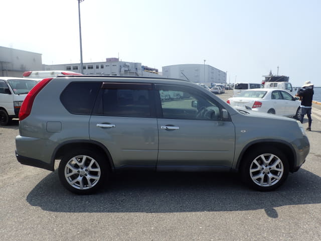 NISSAN X-Trail thumbnail 6