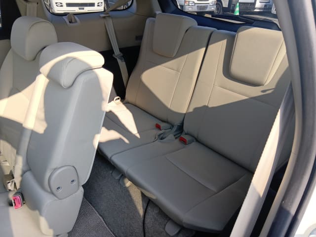 TOYOTA Wish thumbnail 28