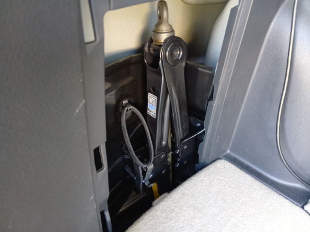 TOYOTA Wish thumbnail 31