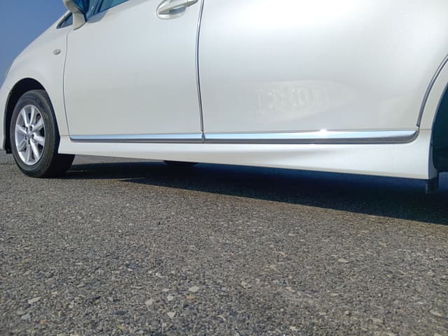 TOYOTA Wish thumbnail 19