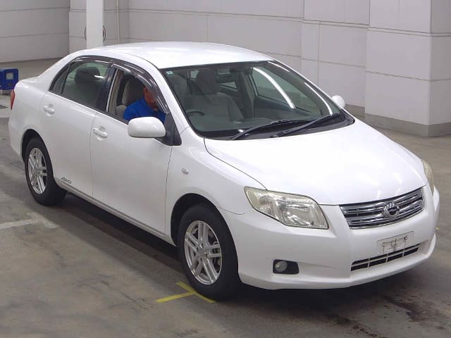 TOYOTA Corolla Axio thumbnail 5