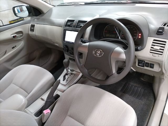 TOYOTA Corolla Axio thumbnail 3