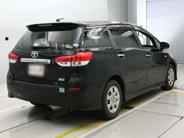 TOYOTA Wish thumbnail 2