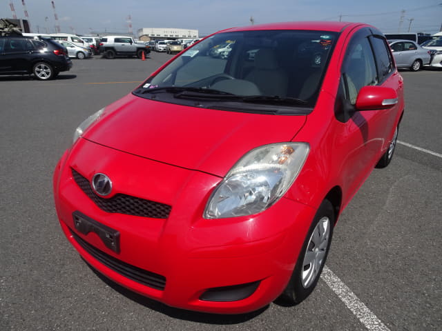 TOYOTA Vitz