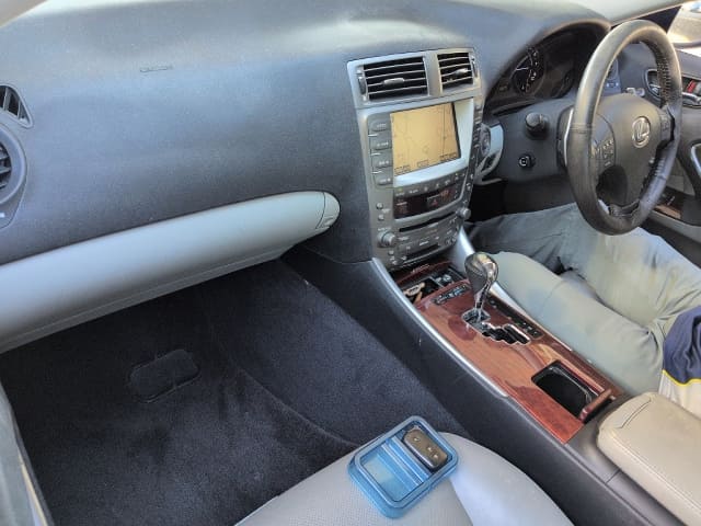 LEXUS IS thumbnail 4