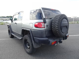 2011 TOYOTA FJ Cruiser
