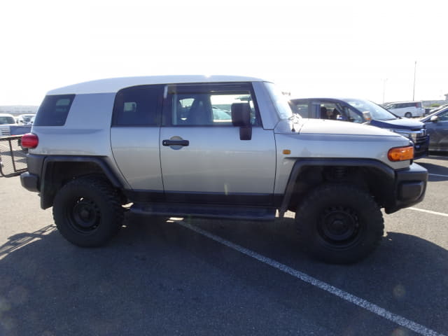 TOYOTA FJ Cruiser thumbnail 69