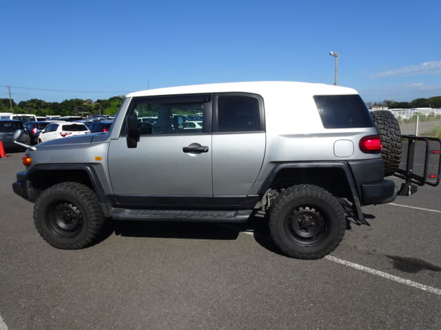 TOYOTA FJ Cruiser thumbnail 65