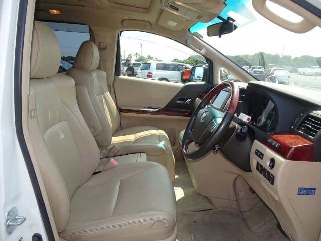 TOYOTA Alphard thumbnail 25
