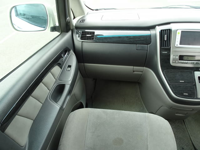 TOYOTA Alphard thumbnail 34