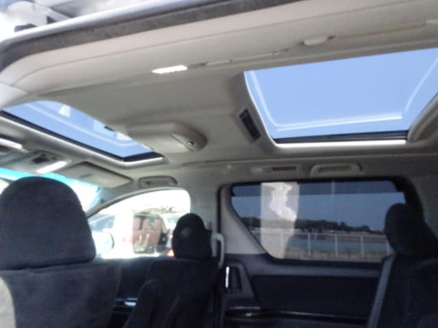 TOYOTA Vellfire thumbnail 25