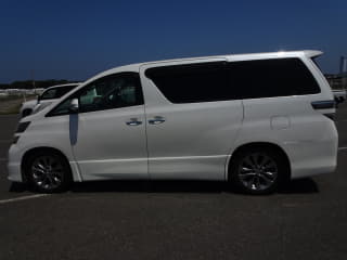 2011 TOYOTA Vellfire