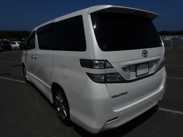 TOYOTA Vellfire thumbnail 3