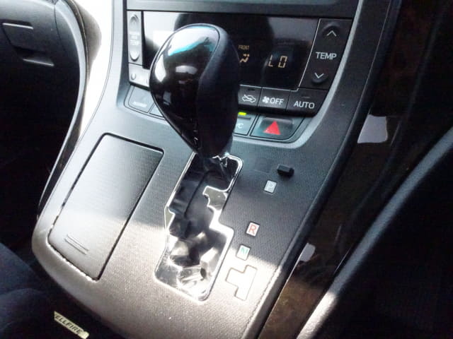 TOYOTA Vellfire thumbnail 45