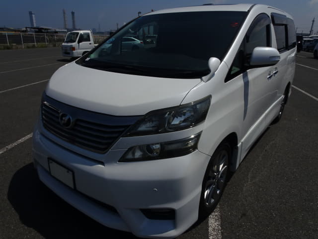 2011 TOYOTA Vellfire