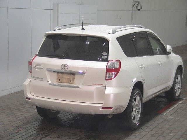 TOYOTA Vanguard thumbnail 2