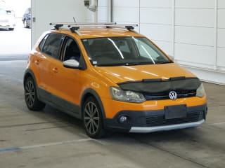2011 VOLKSWAGEN Polo