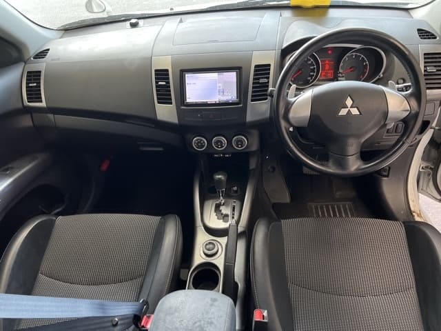MITSUBISHI Outlander thumbnail 58