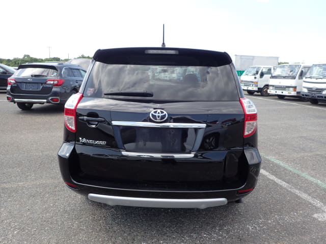 TOYOTA Vanguard thumbnail 4