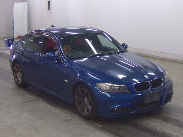 BMW 3 Series thumbnail 6