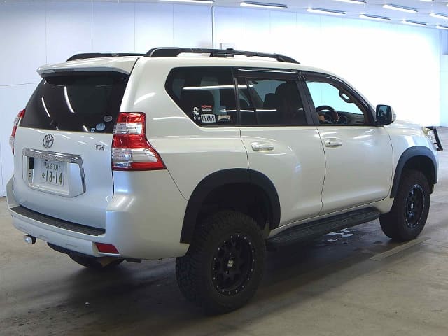 TOYOTA Land Cruiser Prado thumbnail 2