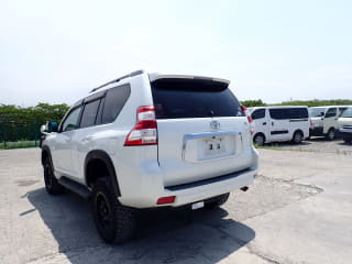 2011 TOYOTA Land Cruiser Prado