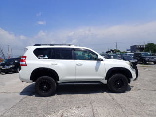 2011 TOYOTA Land Cruiser Prado