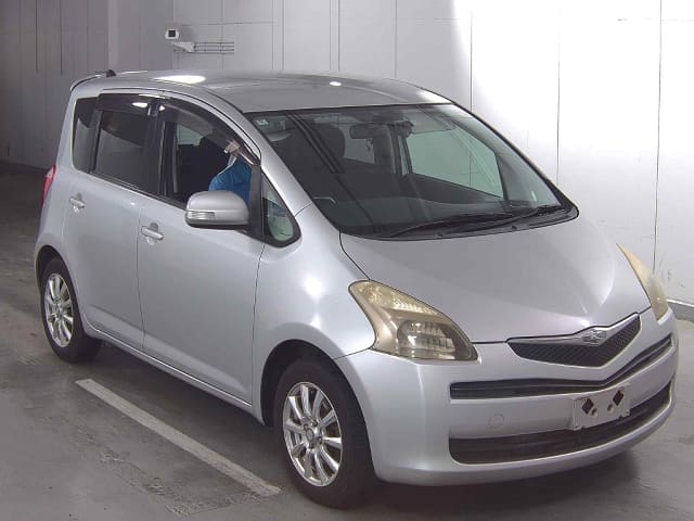 TOYOTA Ractis thumbnail 6