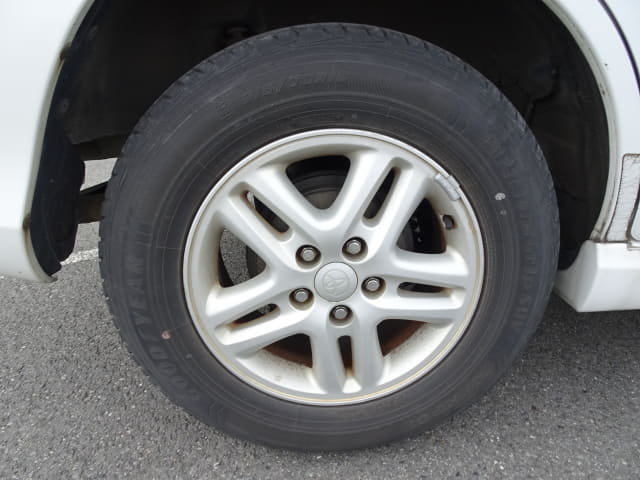 TOYOTA RAV4 thumbnail 11