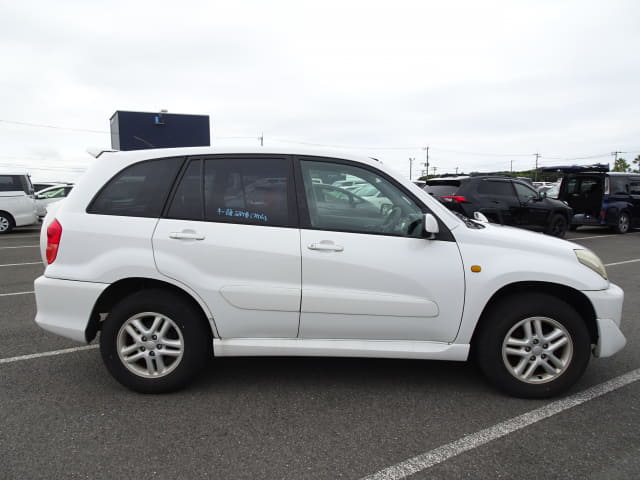 TOYOTA RAV4 thumbnail 6