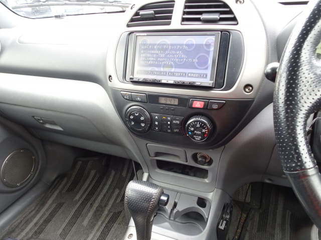 TOYOTA RAV4 thumbnail 35